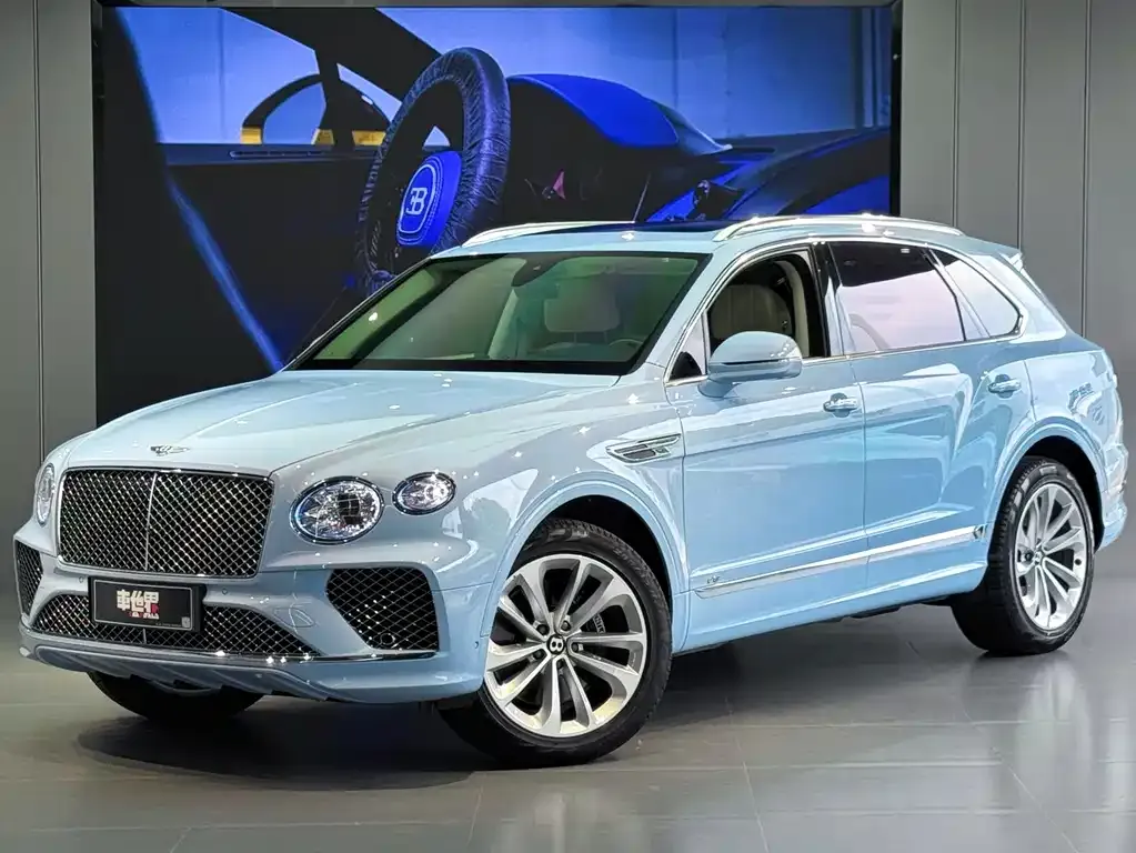 Bentley Bentayga 2023 из CN, фото 2