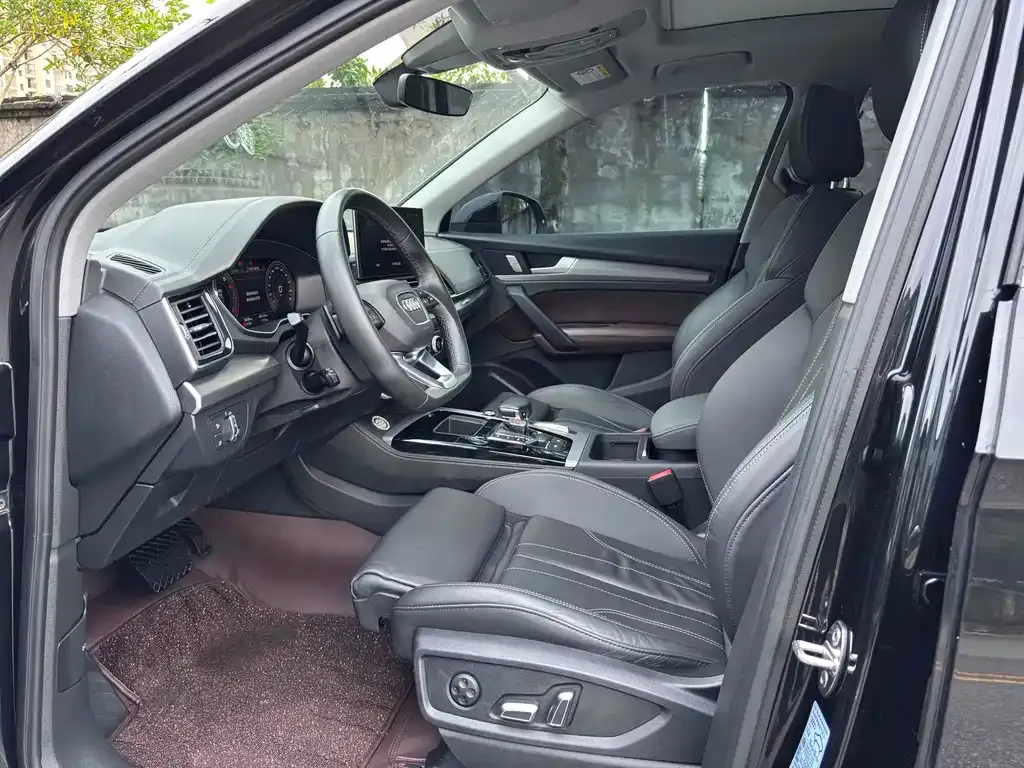Audi Q5L 2023 из CN, фото 5