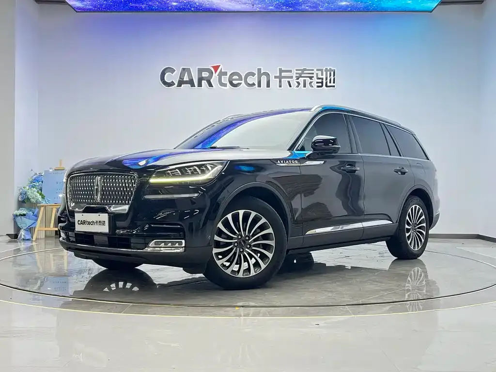 Lincoln Aviator 2022 из CN, фото 1