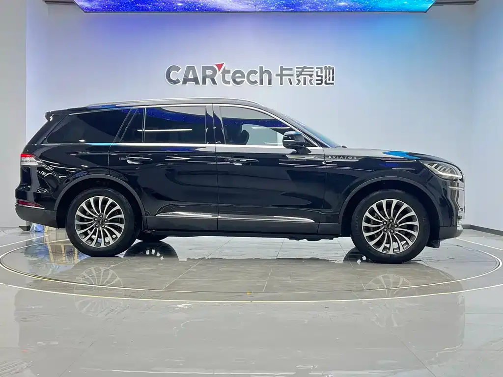 Lincoln Aviator 2022 из CN, фото 3