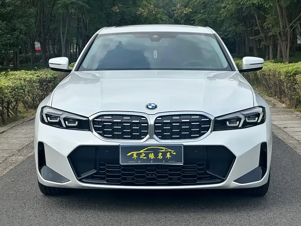 BMW 3 Series 2024 из CN, фото 2