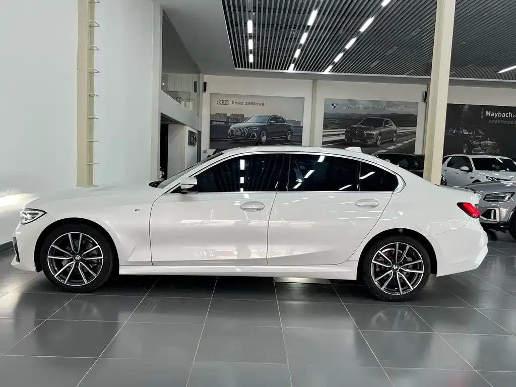 BMW 3 Series 2022 из CN, фото 5