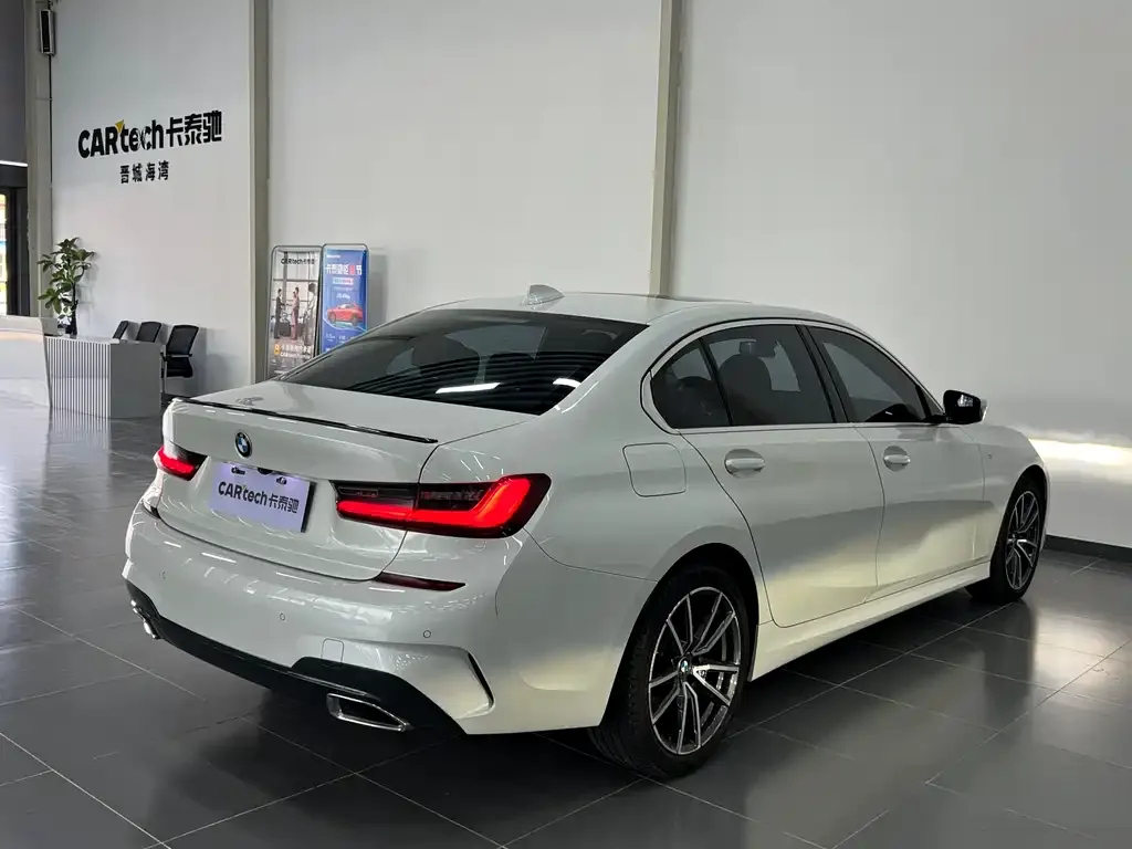 BMW 3 Series 2022 из CN, фото 6