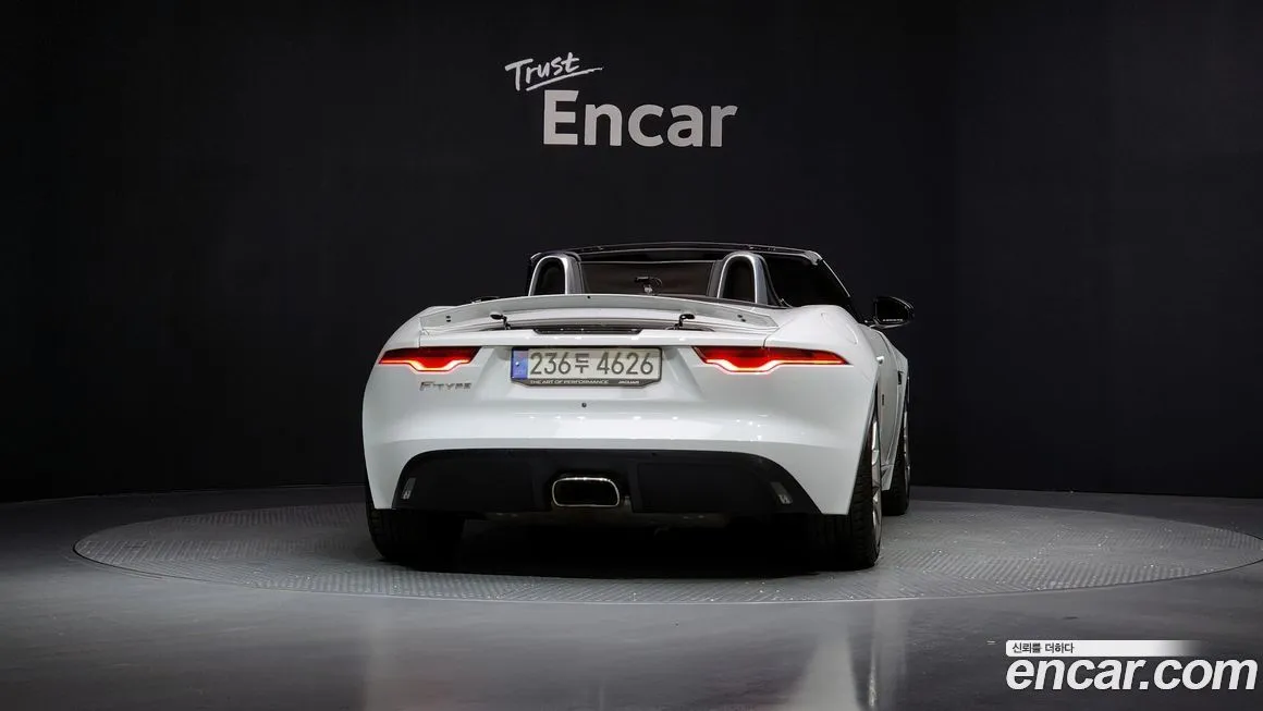 Jaguar F-TYPE — фото 4