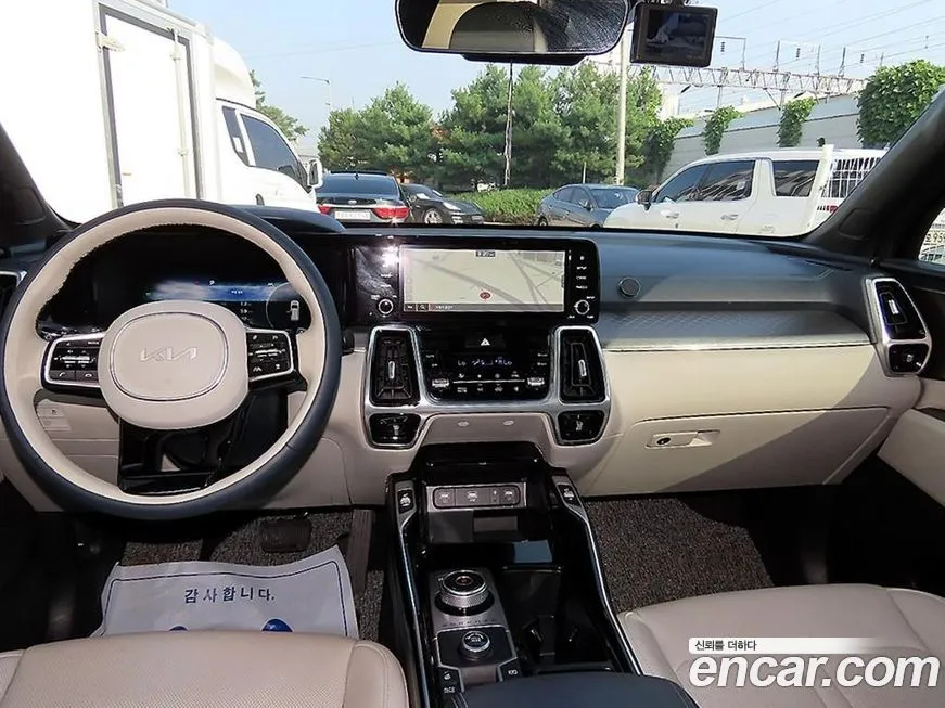 Kia Sorento — фото 7