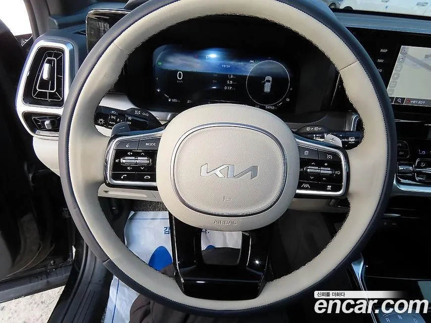 Kia Sorento — фото 8