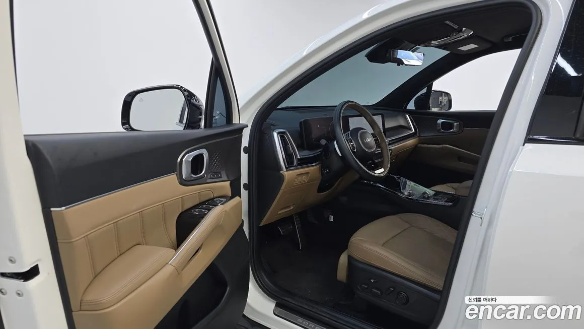 Kia Sorento — фото 10
