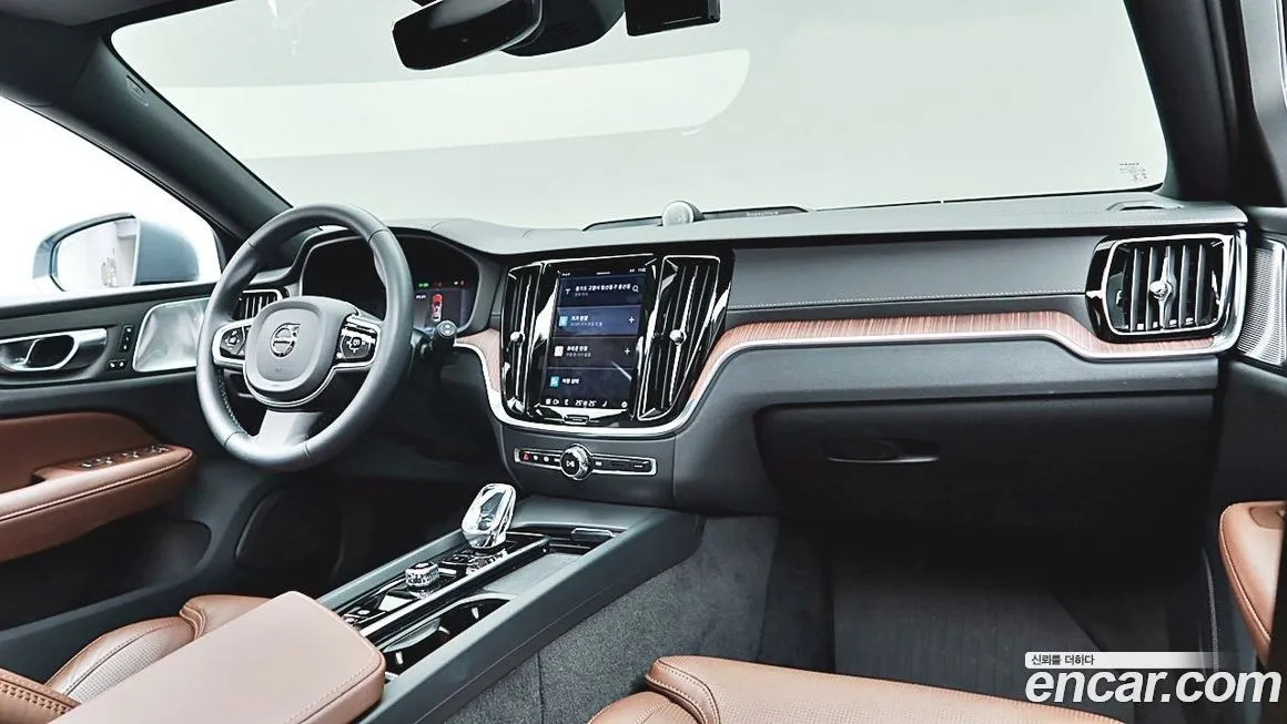 Volvo V60 — фото 9