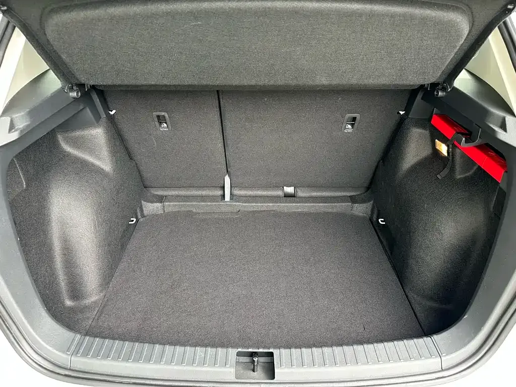 Volkswagen Tharu 2023 из CN, фото 10