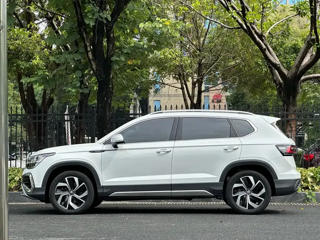 Volkswagen Tharu 2023 из CN, фото 3