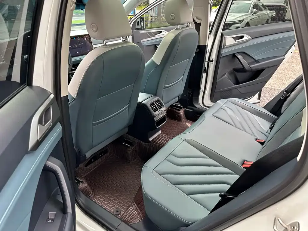 Volkswagen Tharu 2023 из CN, фото 6