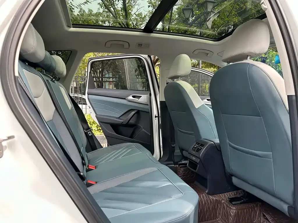 Volkswagen Tharu 2023 из CN, фото 8