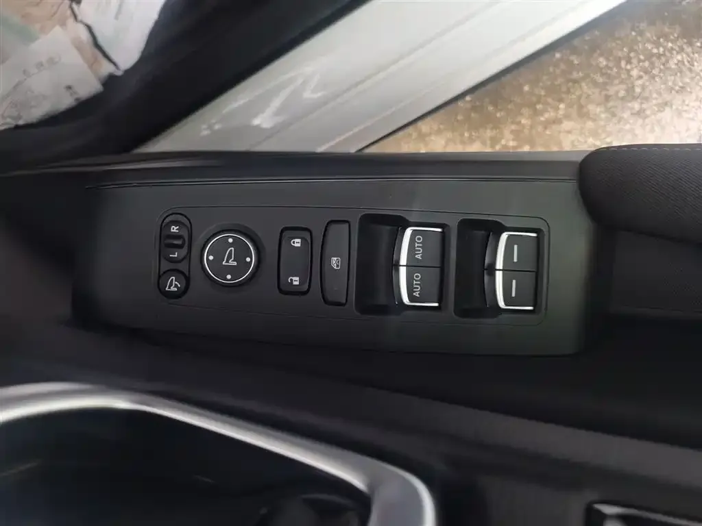 Honda Civic 2023 из CN, фото 3