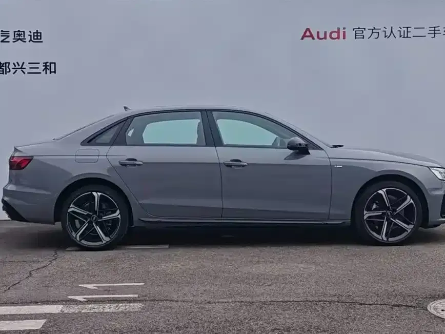 Audi A4L 2025 из CN, фото 3