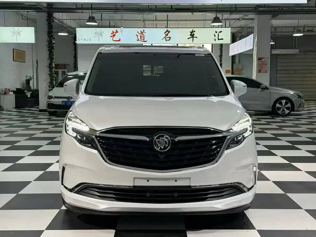 Buick GL8 2022 из CN, фото 2