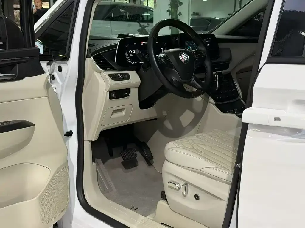Buick GL8 2022 из CN, фото 4