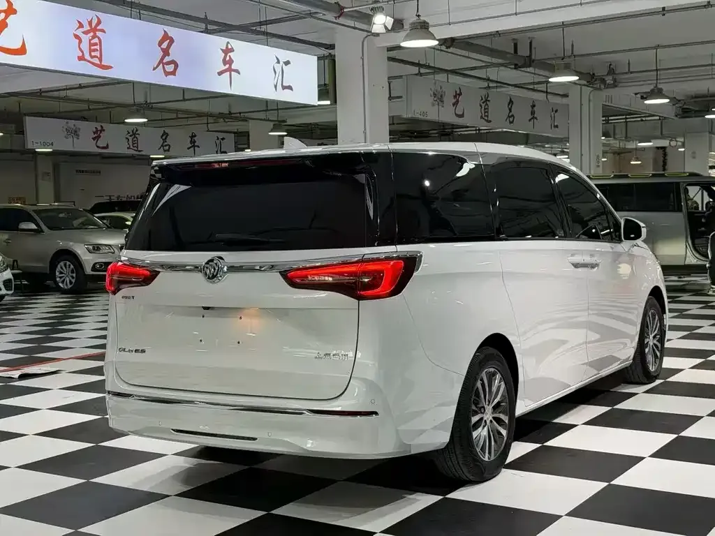 Buick GL8 2022 из CN, фото 7