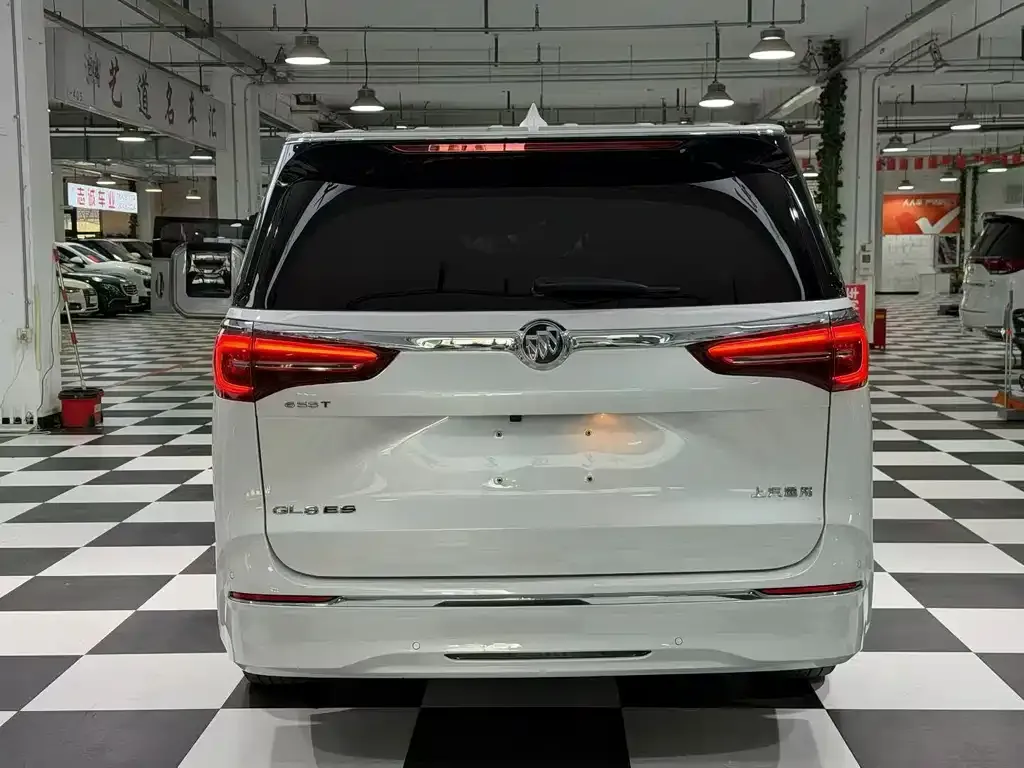 Buick GL8 2022 из CN, фото 8