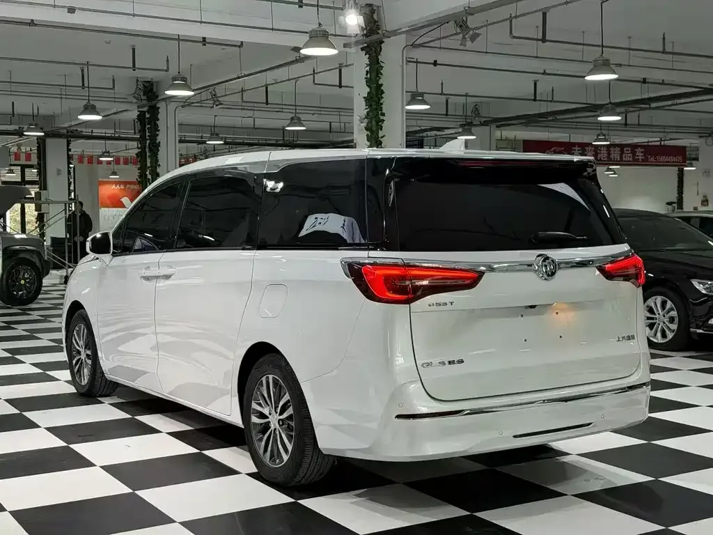 Buick GL8 2022 из CN, фото 9