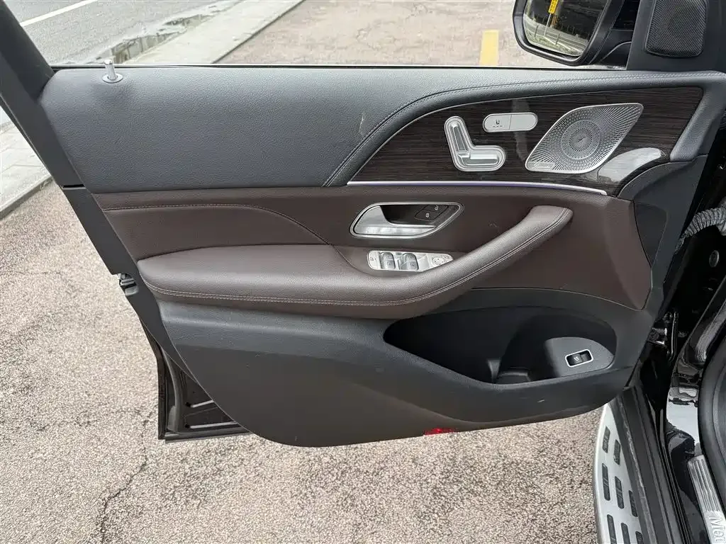 Mercedes-Benz GLS 2023 из CN, фото 10