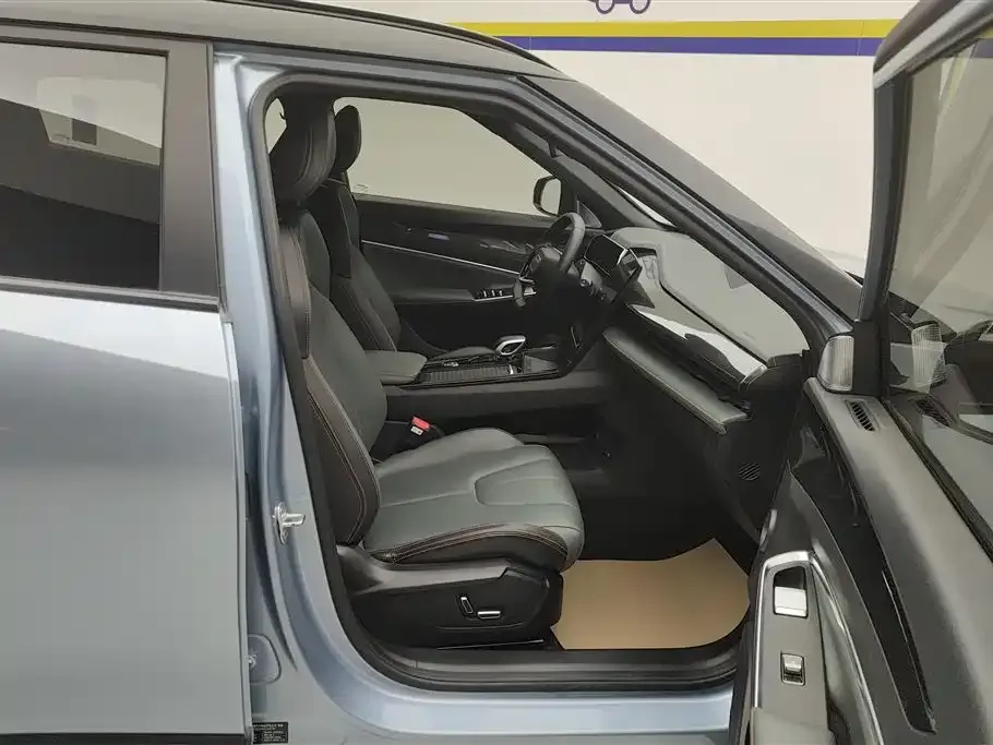 Geely Boyue 2024 из CN, фото 8