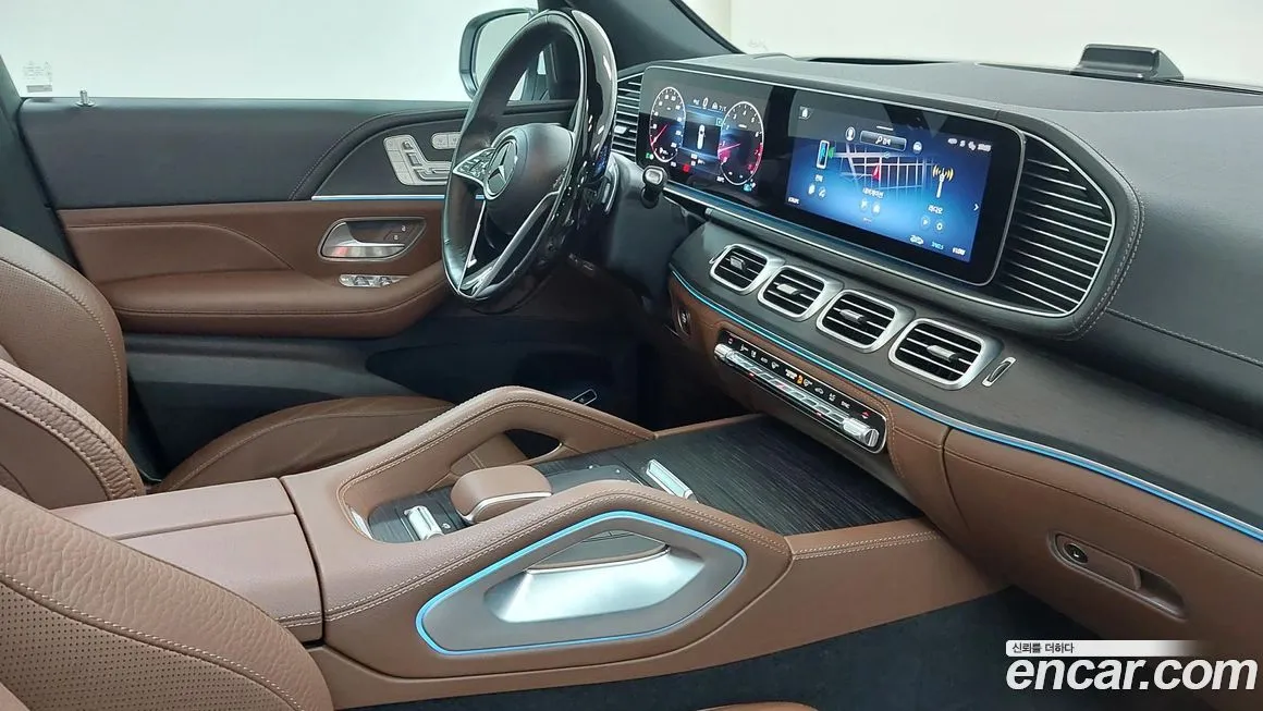 Mercedes-Benz GLS-Class — фото 9