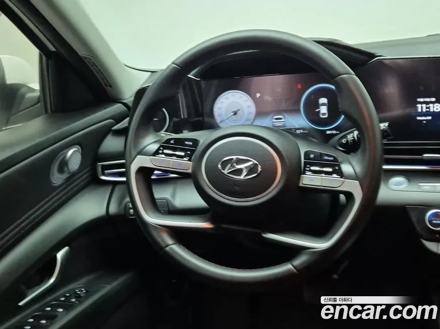 Hyundai AVANTE — фото 9