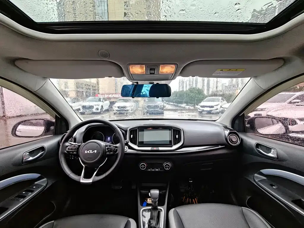 Kia KX1 2022 из CN, фото 5