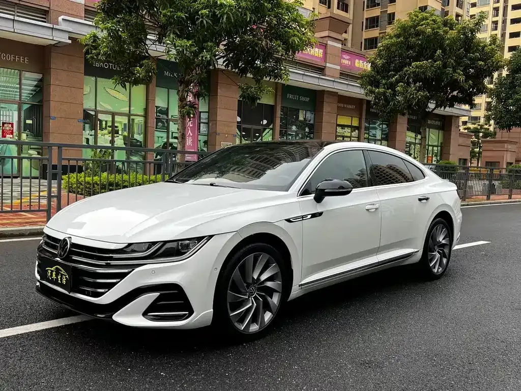 Volkswagen CC 2022 из CN, фото 1
