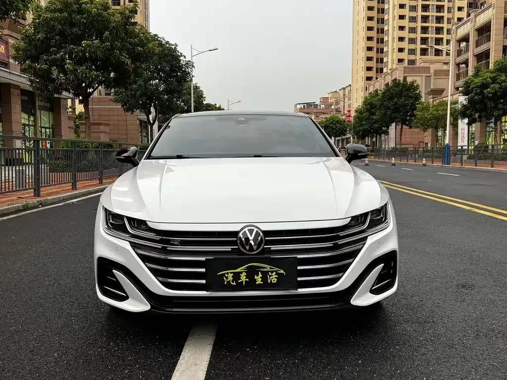 Volkswagen CC 2022 из CN, фото 2