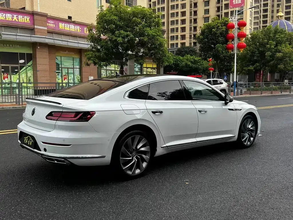 Volkswagen CC 2022 из CN, фото 4