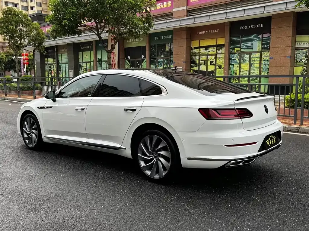 Volkswagen CC 2022 из CN, фото 6