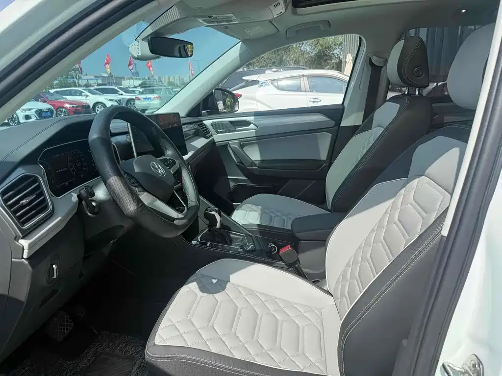 Volkswagen Tayron 2023 из CN, фото 4