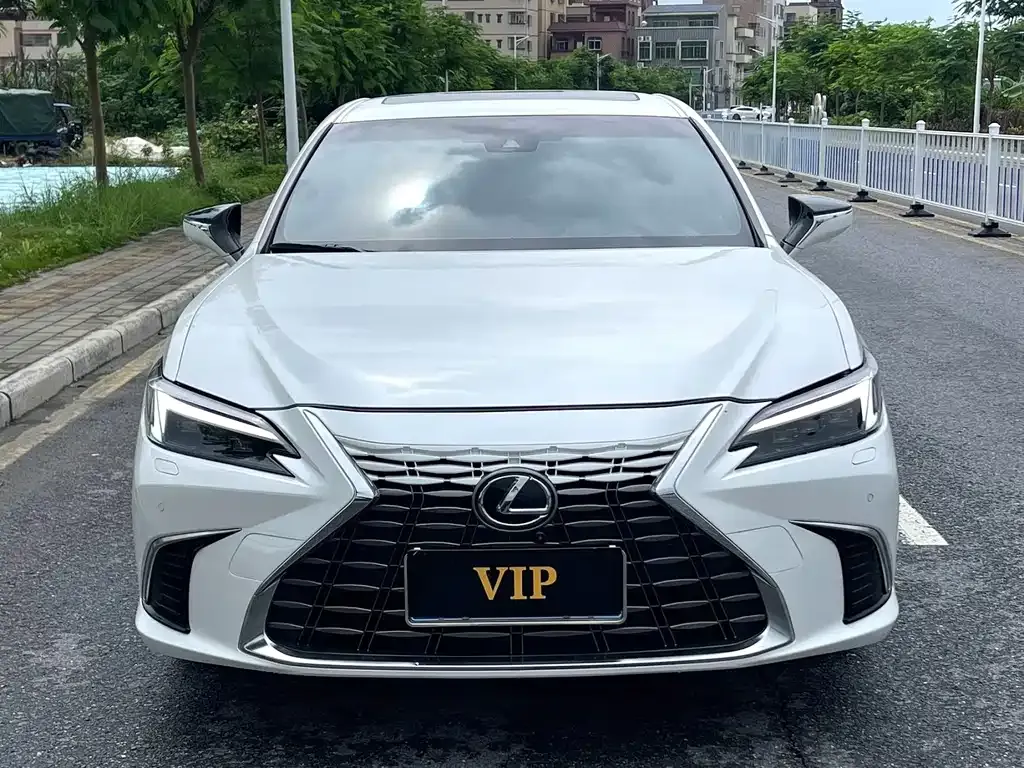 Lexus ES 2025 из CN, фото 2