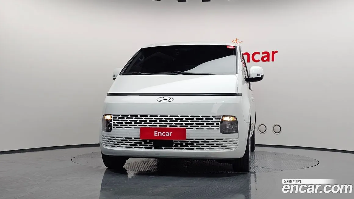 Hyundai Staria — фото 3