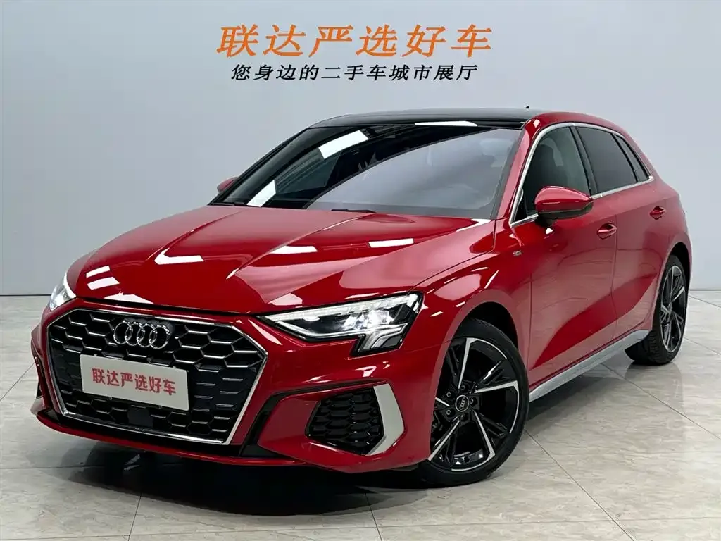 Audi A3 2023 из CN, фото 1
