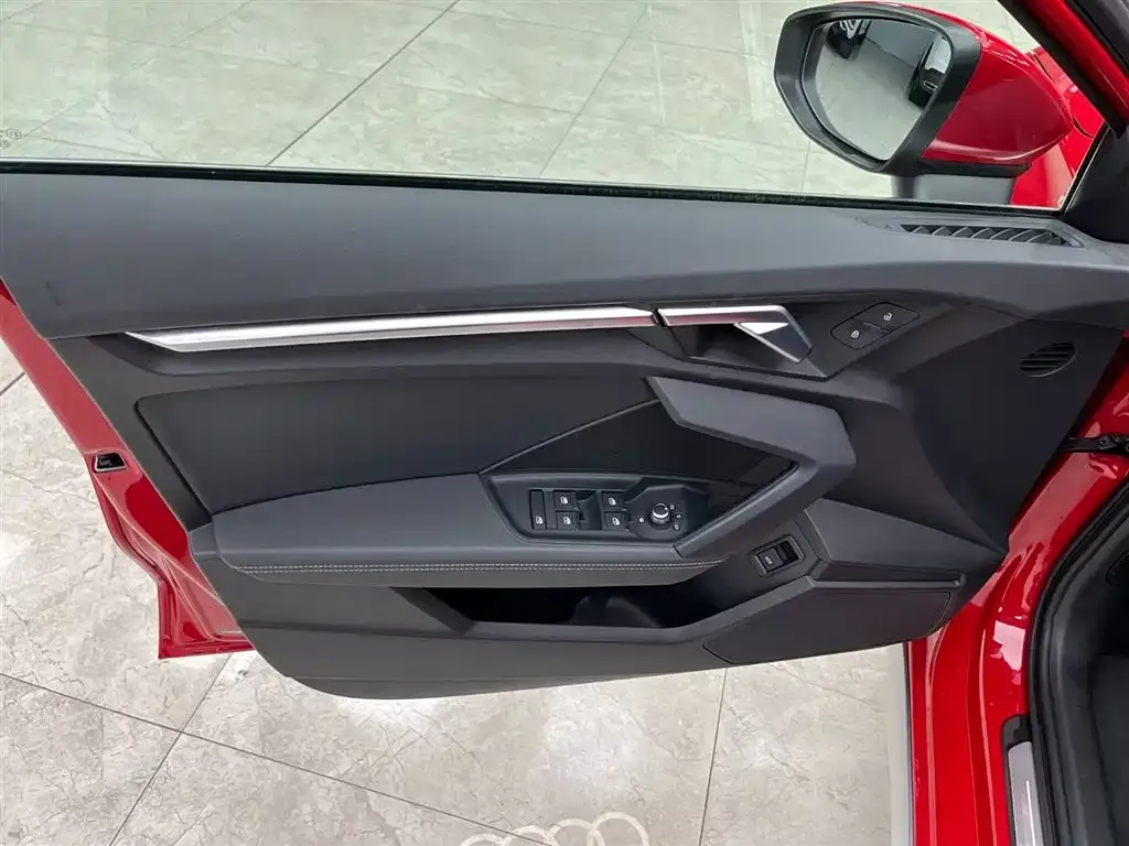 Audi A3 2023 из CN, фото 9