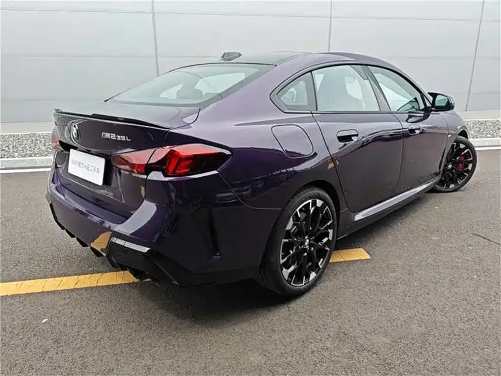 BMW M235L 2025 из CN, фото 4