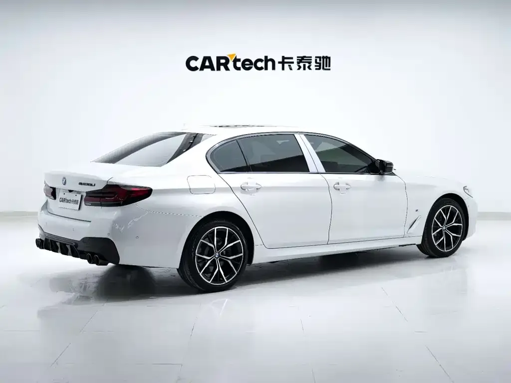 BMW 5 Series 2021 из CN, фото 6