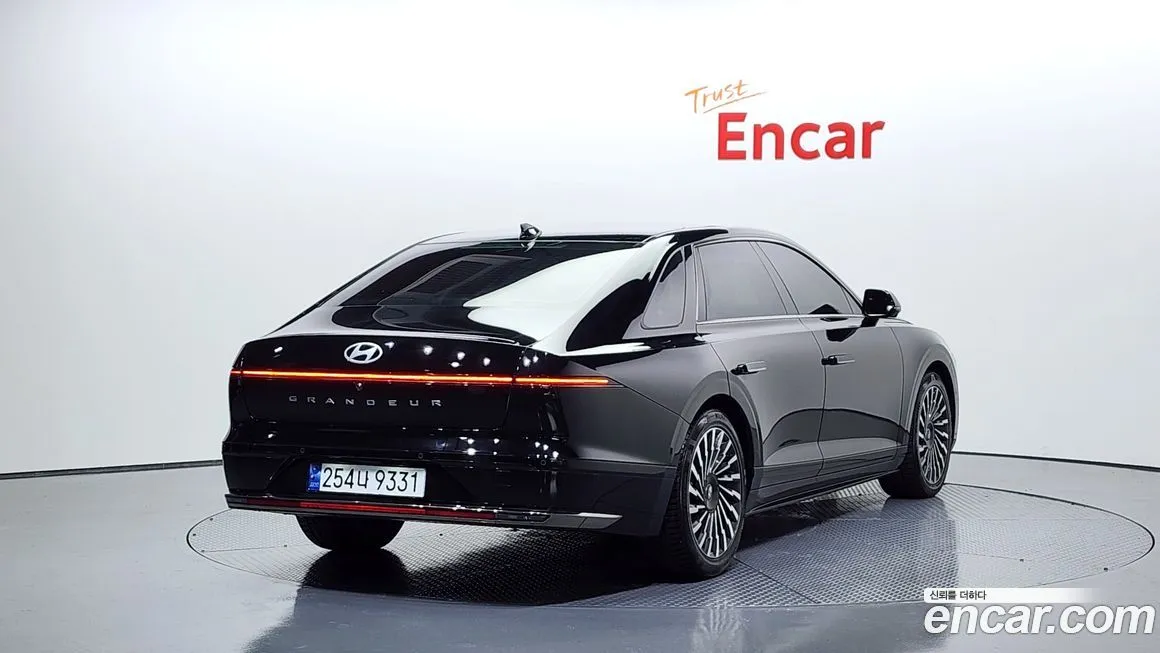 Hyundai Grandeur 2023 из KR, фото 2