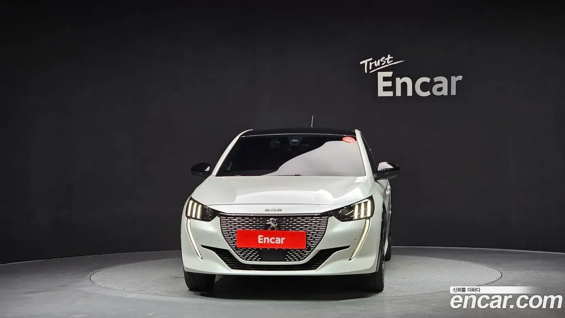 Peugeot 208 2022 из KR, фото 3