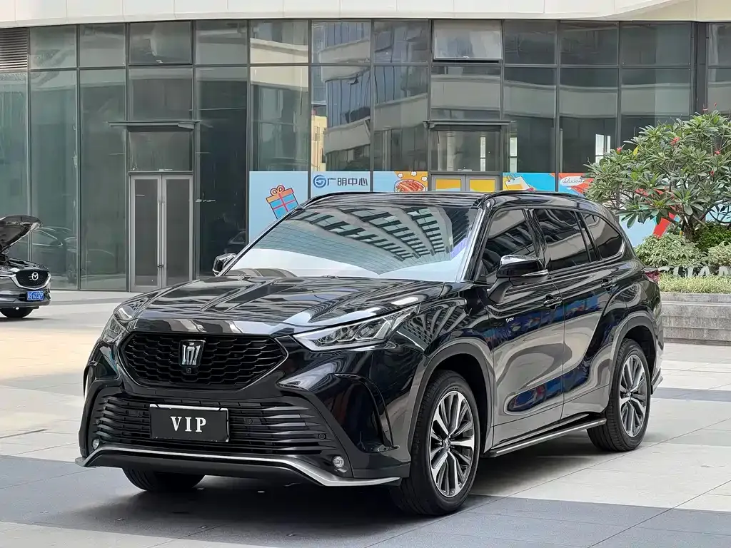 Toyota Crown Kluger 2024 из CN, фото 1