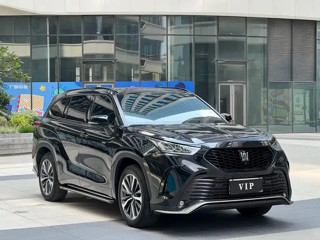 Toyota Crown Kluger 2024 из CN, фото 3