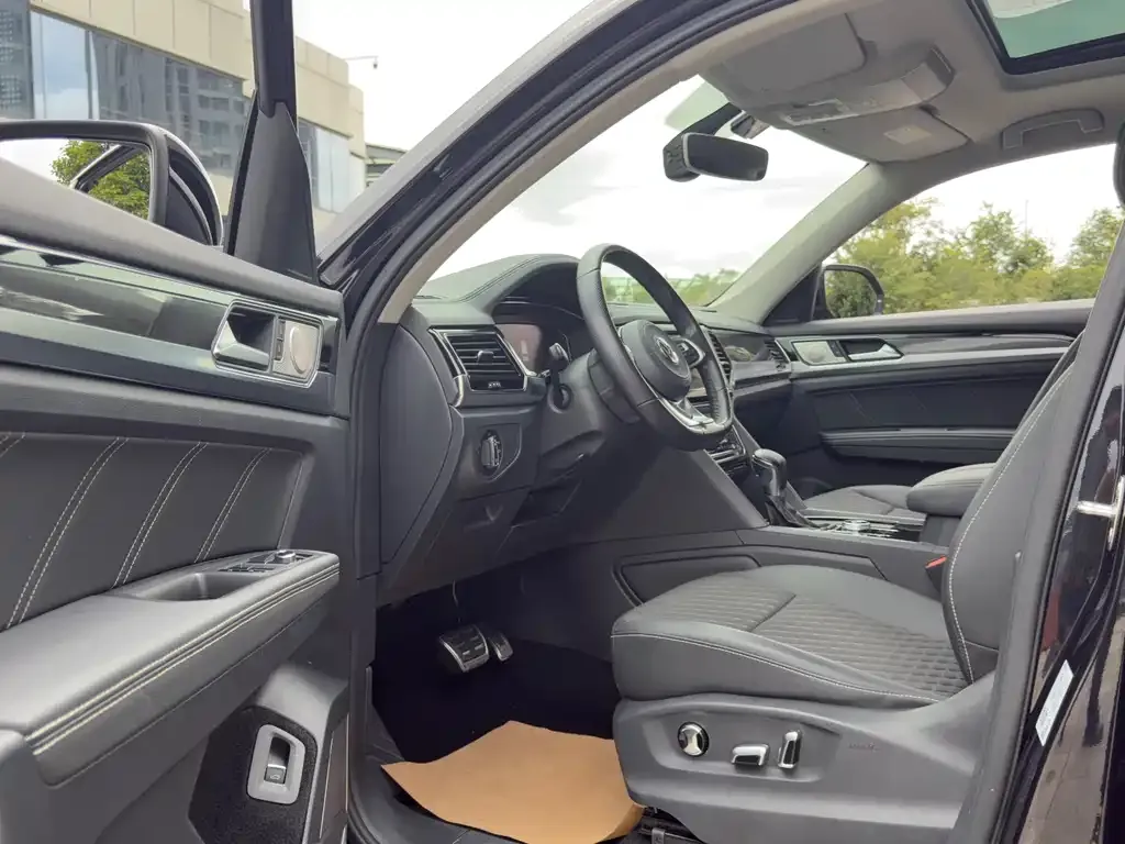 Volkswagen Teramont 2021 из CN, фото 4