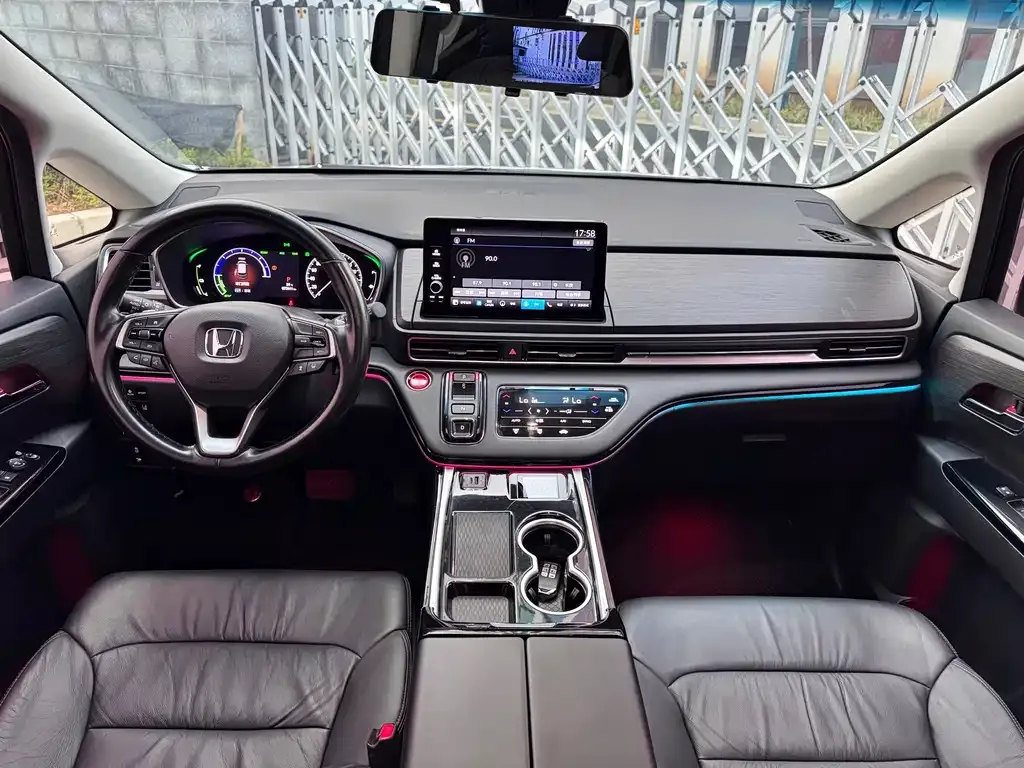 Honda Elysion 2023 из CN, фото 3