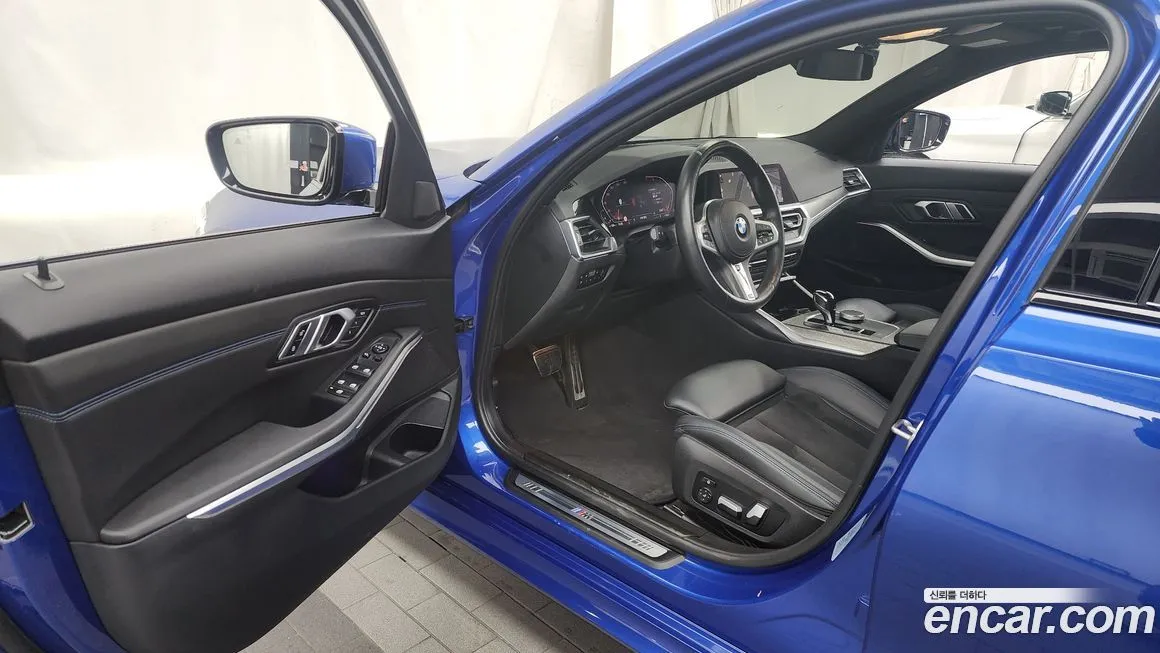 BMW 3-Series 2021 из KR, фото 10