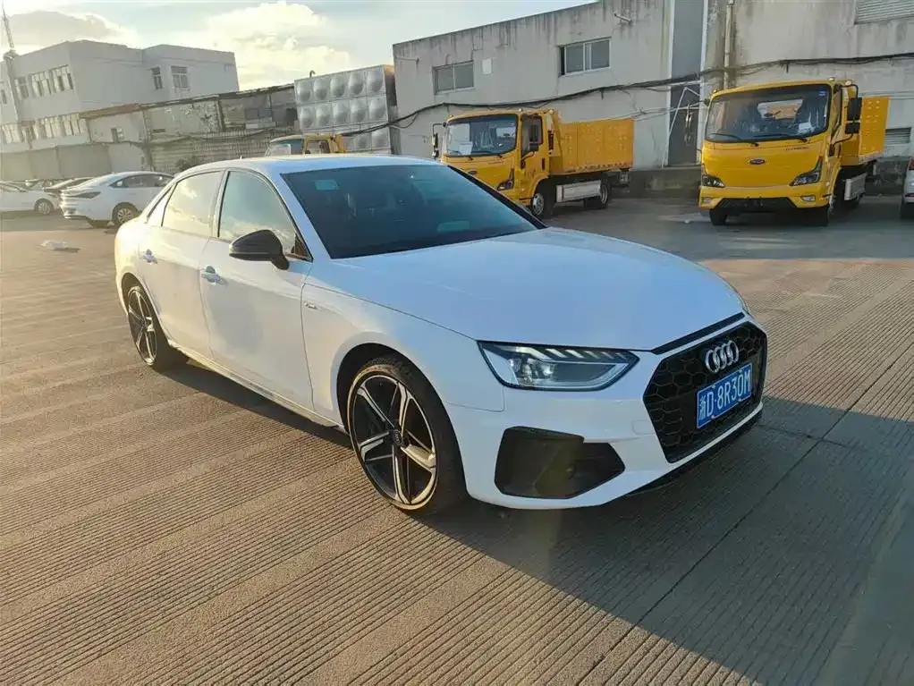 Audi A4L 2024 из CN, фото 5