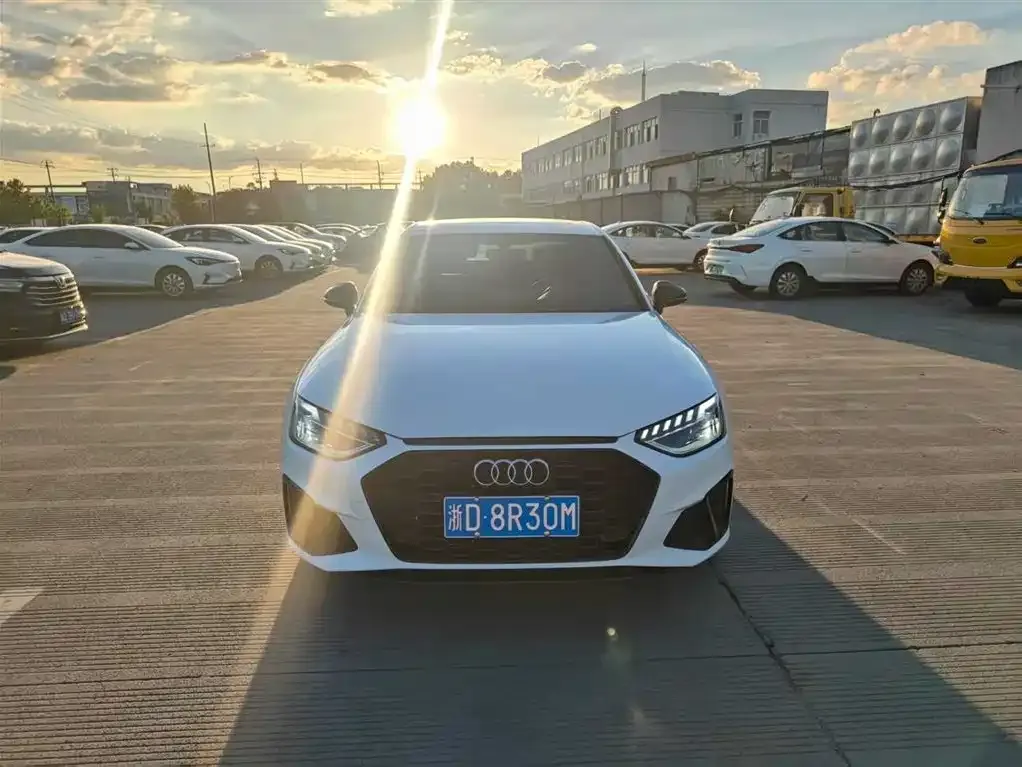 Audi A4L 2024 из CN, фото 6