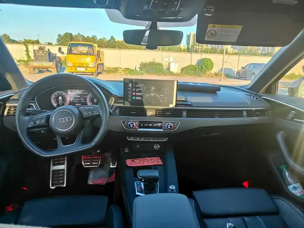 Audi A4L 2024 из CN, фото 8