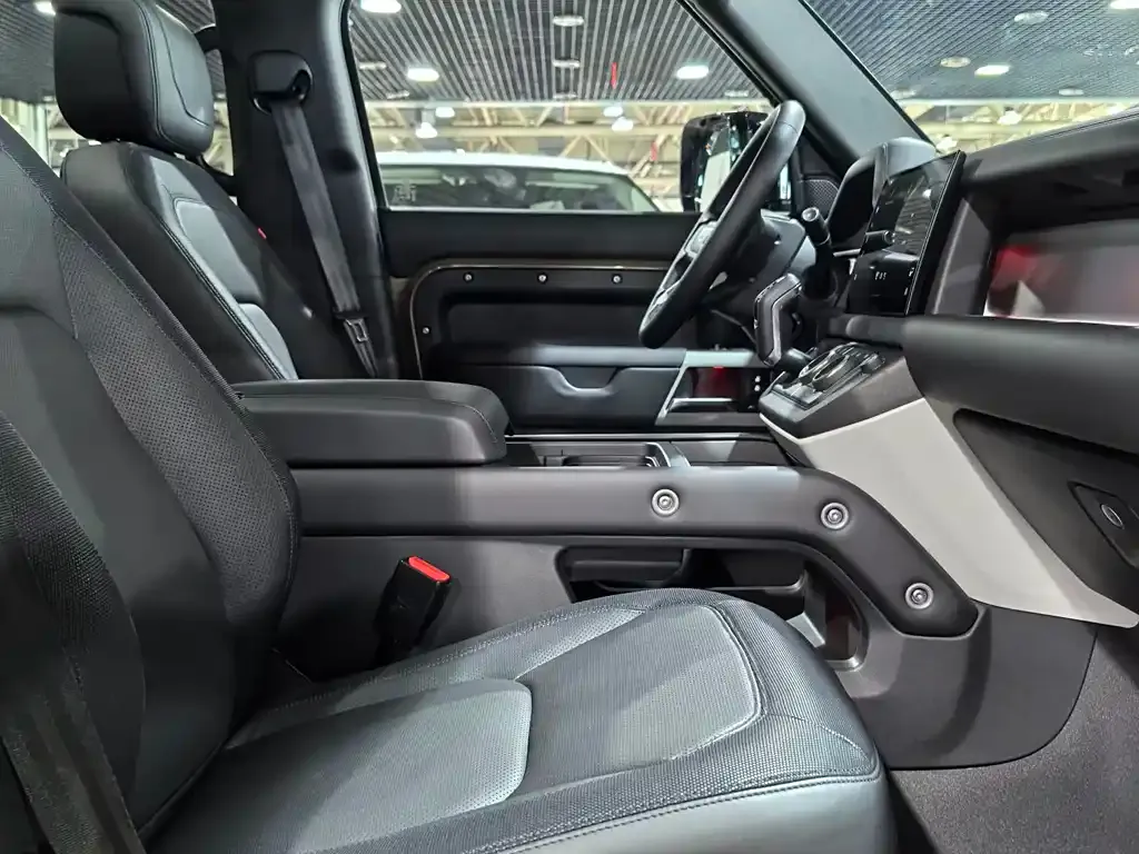 Land Rover Defender 2024 из CN, фото 7